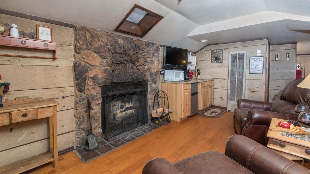 Whispering Pine Cabins Ruidoso Extérieur photo